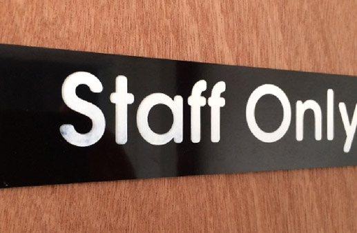 PLAQUES FOR INTERNAL USE